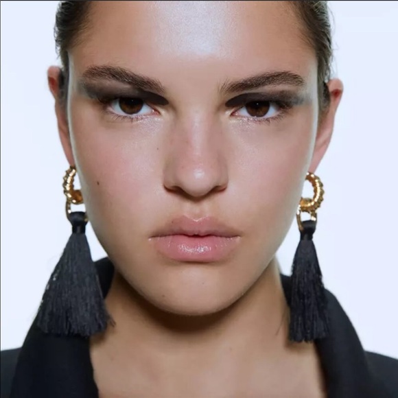 Long drop tassel earrings - Picture 3 of 3